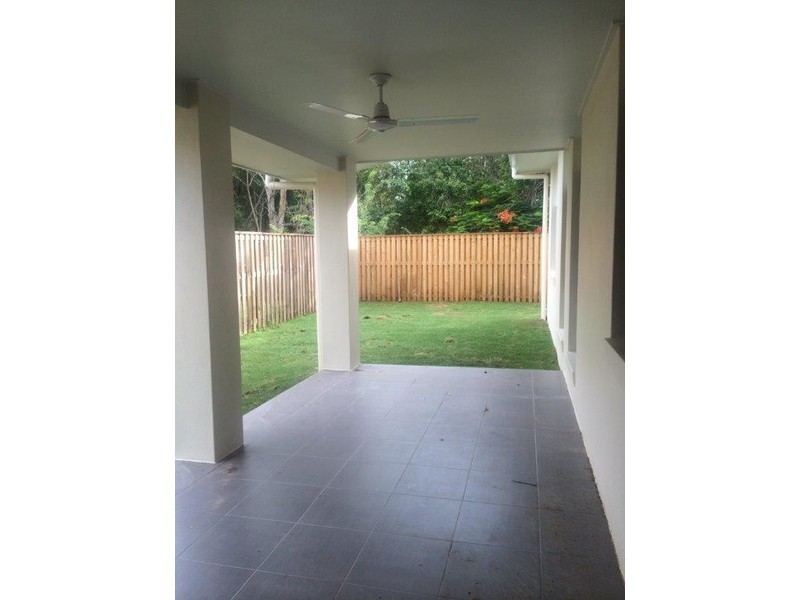 25 Warilla View, Blacks Beach QLD 4740