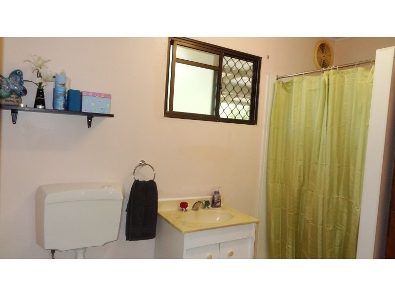 2 Spannagle Street, Bucasia QLD 4750