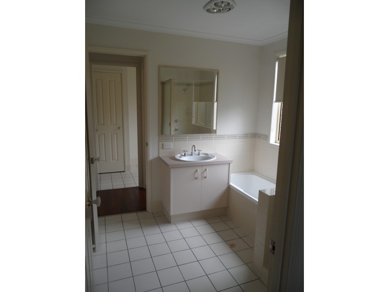 5 Setonhall Court, Sippy Downs QLD 4556