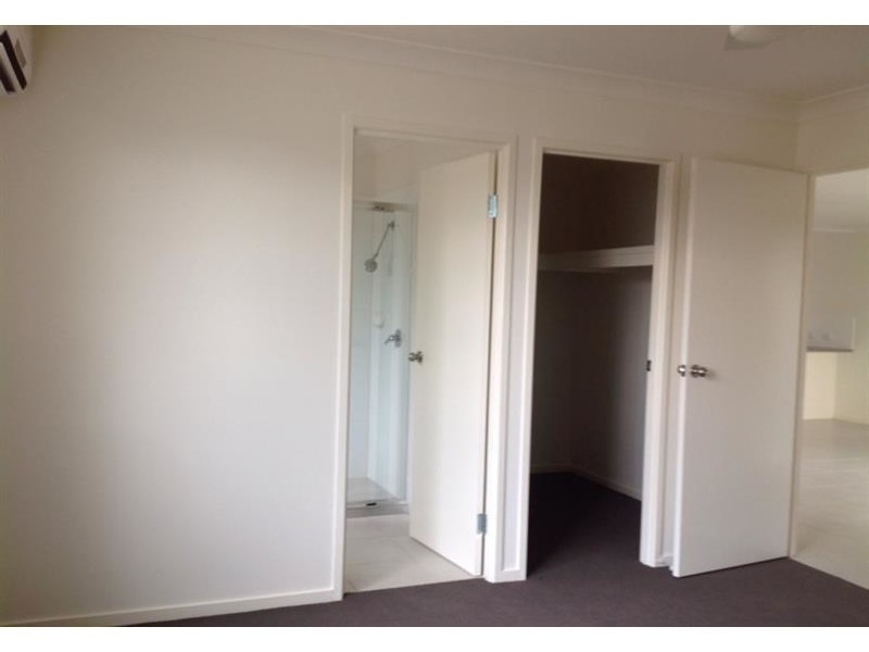 31 Trinity Parade, Blacks Beach QLD 4740