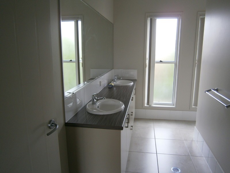 91 Creekside Drive, Sippy Downs QLD 4556