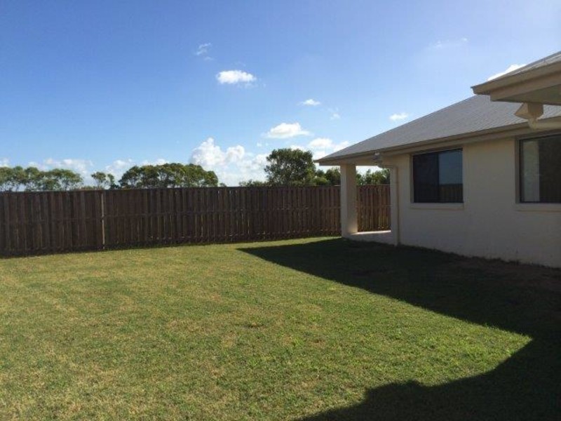 67 Newport Parade, Blacks Beach QLD 4740