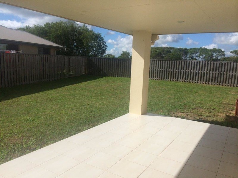 67 Newport Parade, Blacks Beach QLD 4740