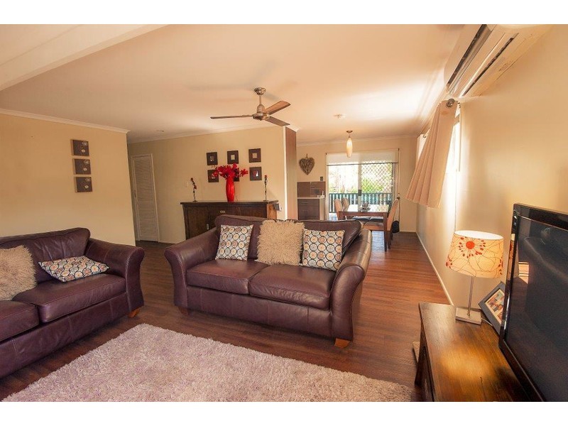 17 Brampton Avenue, Bucasia QLD 4750
