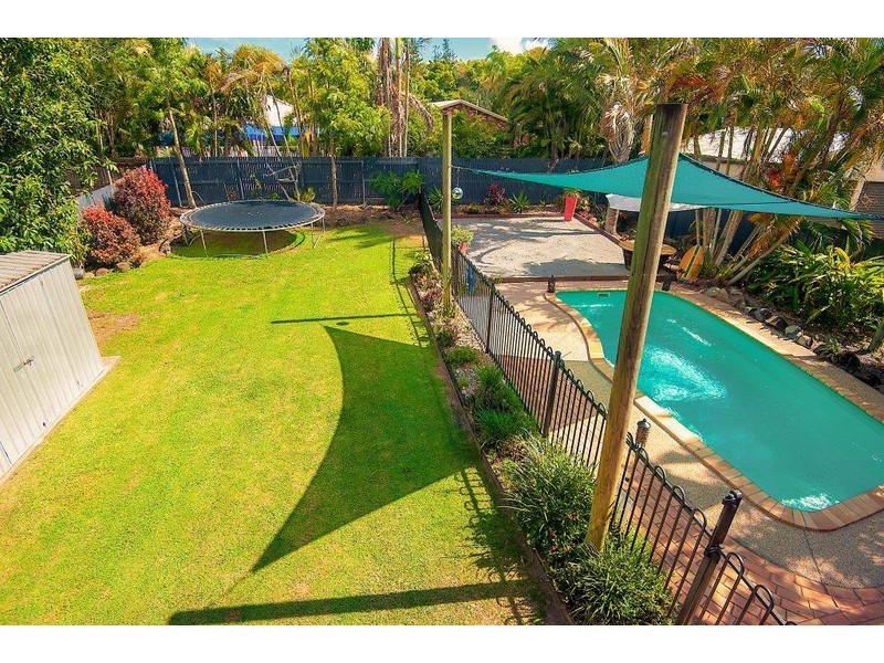 17 Brampton Avenue, Bucasia QLD 4750