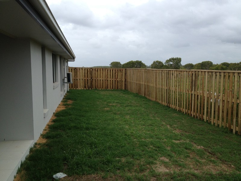 81 Newport Parade, Blacks Beach QLD 4740