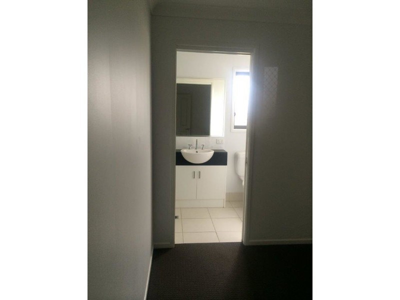 81 Newport Parade, Blacks Beach QLD 4740