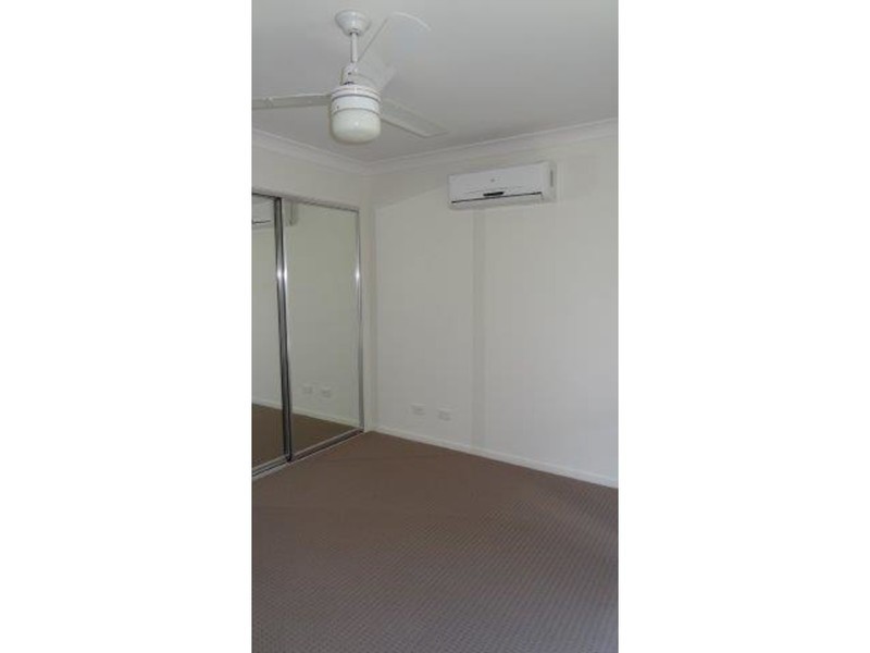 55 Commander Parade, Shoal Point QLD 4750