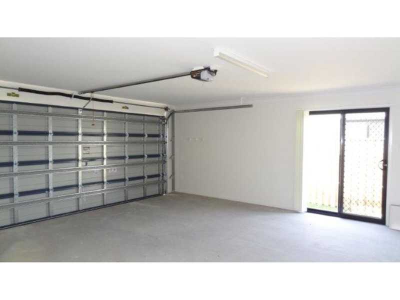 55 Commander Parade, Shoal Point QLD 4750