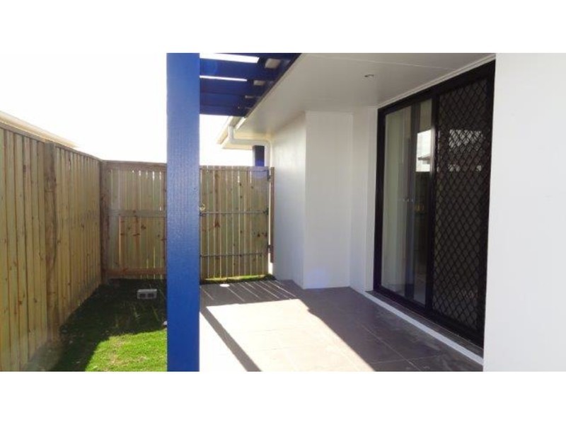 55 Commander Parade, Shoal Point QLD 4750