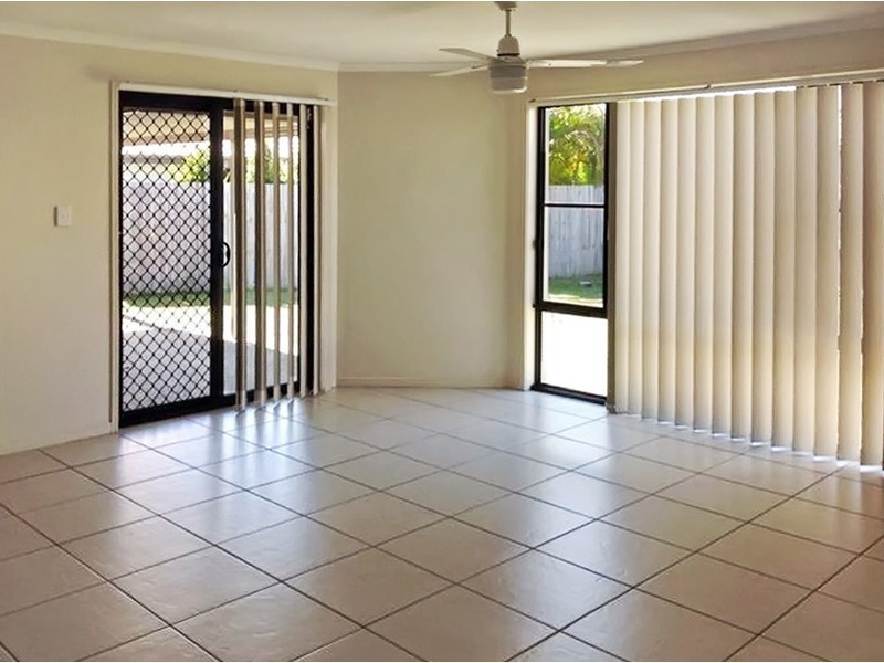 11 Davis Street, Sippy Downs QLD 4556