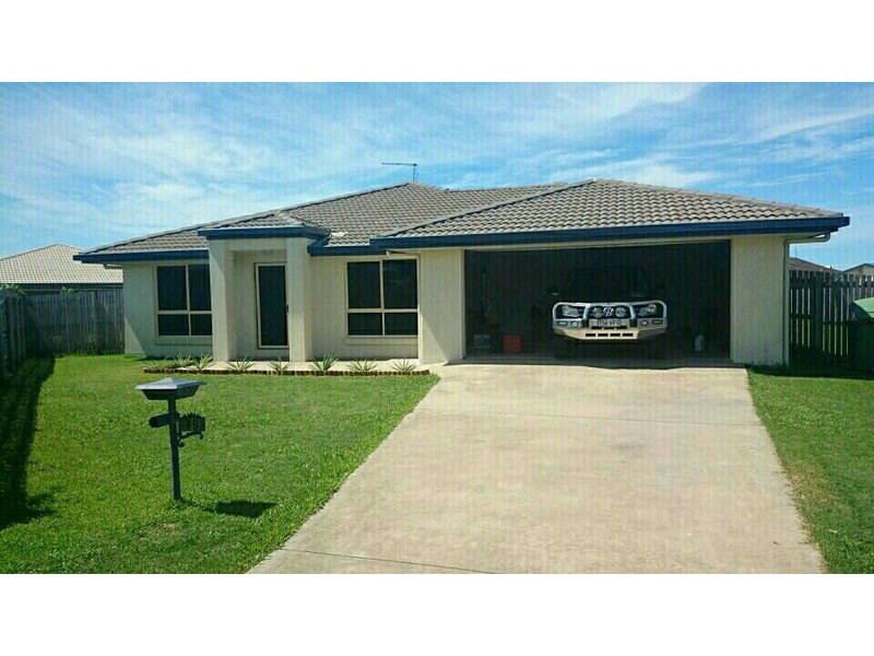 19 Crofton Close, Rural View QLD 4740