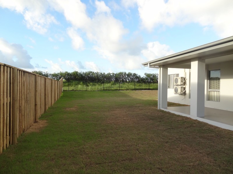 84 Schooner Avenue, Bucasia QLD 4750