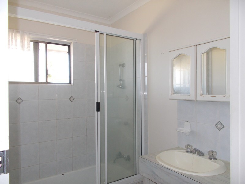 8 Pardoe Street, Bucasia QLD 4750