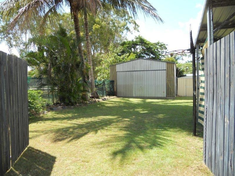 32 Old Shoal Point Road, Bucasia QLD 4750