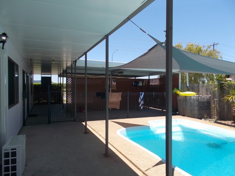 32 Old Shoal Point Road, Bucasia QLD 4750