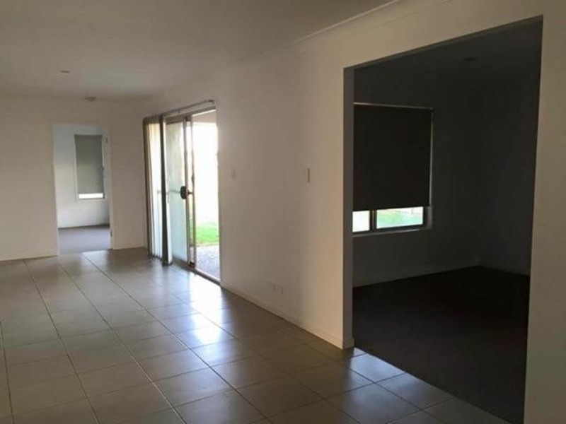 10 Elizabeth Street, Mirani QLD 4754