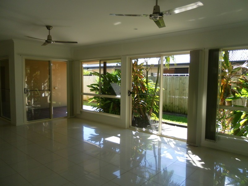 30 Riveroak Way, Sippy Downs QLD 4556