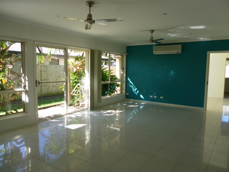 30 Riveroak Way, Sippy Downs QLD 4556