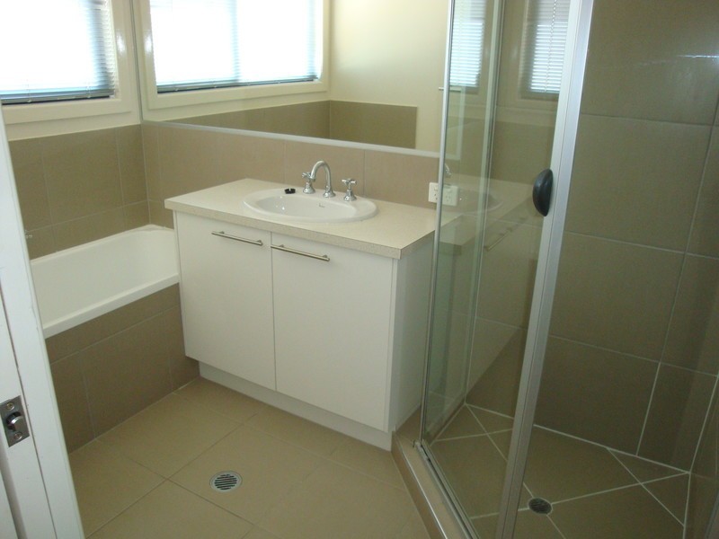 10 Creekside Drive, Sippy Downs QLD 4556