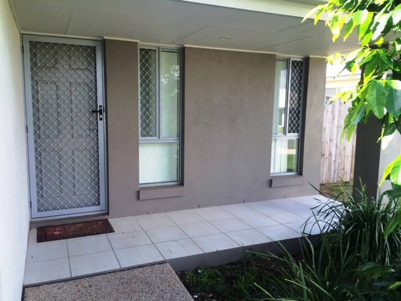 52 Newport Parade, Blacks Beach QLD 4740