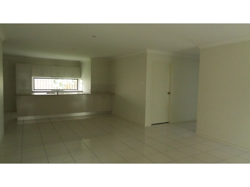 25 Warilla View, Blacks Beach QLD 4740