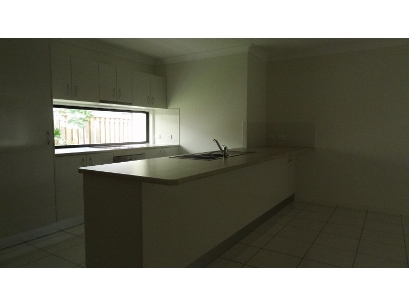 25 Warilla View, Blacks Beach QLD 4740