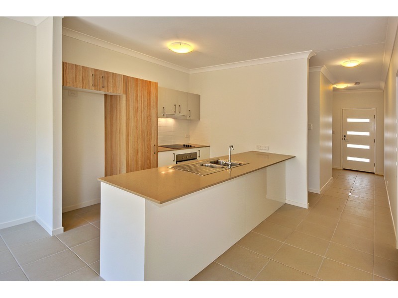 unit 25/17 Greensboro Place, Little Mountain QLD 4551