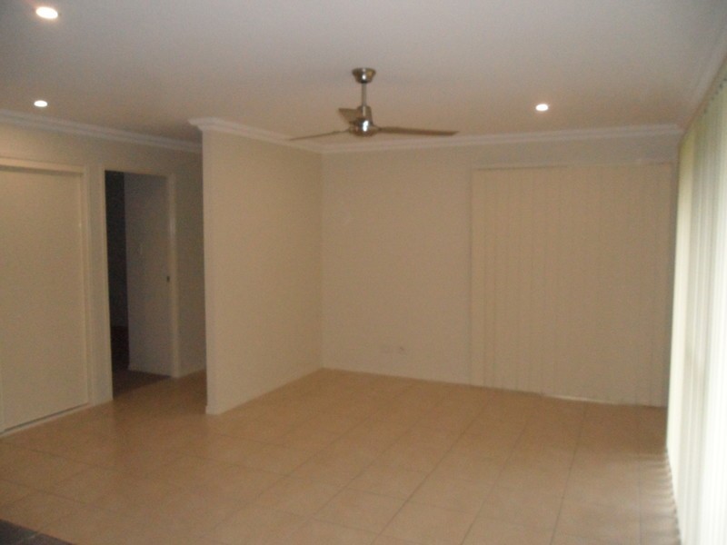 17 Cumberland Crescent, Meridan Plains QLD 4551