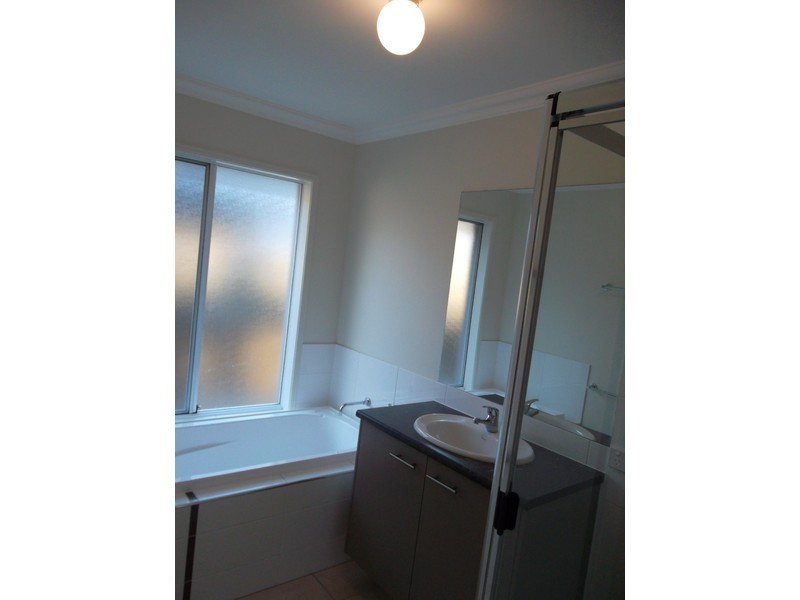 17 Cumberland Crescent, Meridan Plains QLD 4551