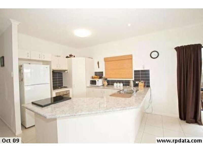 10 Griffin Crescent, Caloundra West QLD 4551