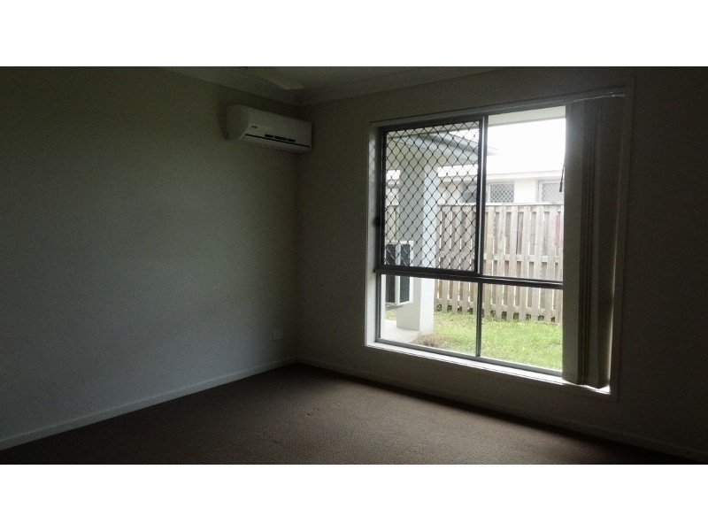 71 Newport Parade, Blacks Beach QLD 4740