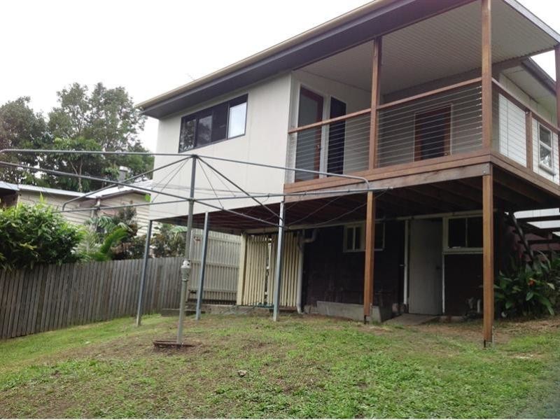 24 Hospital Road, Nambour QLD 4560