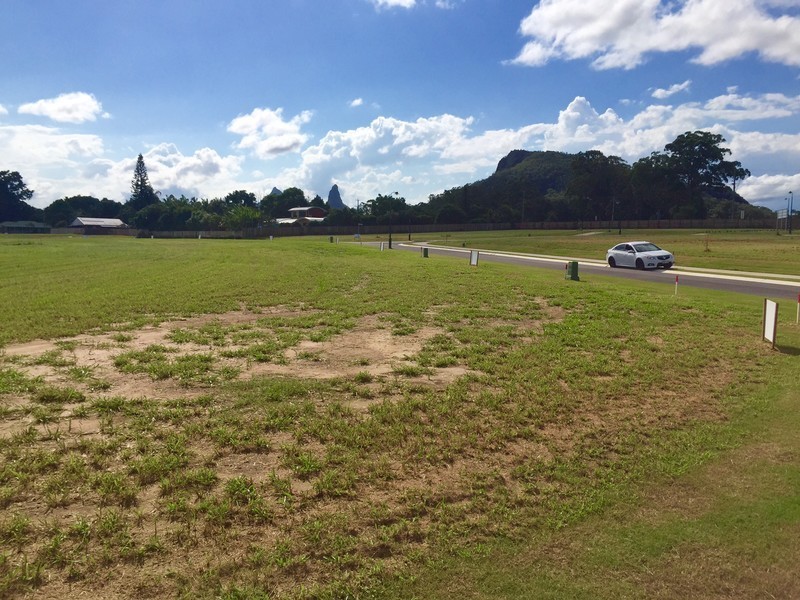 23 Clark Avenue, Glass House Mountains QLD 4518