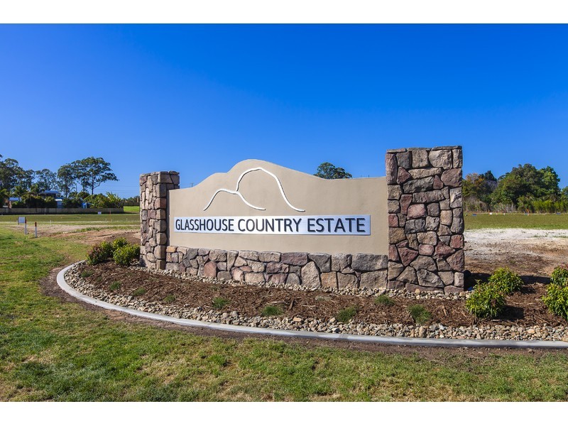 23 Clark Avenue, Glass House Mountains QLD 4518