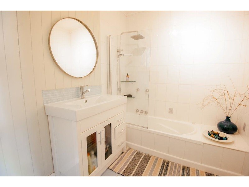 17 Brampton Avenue, Bucasia QLD 4750