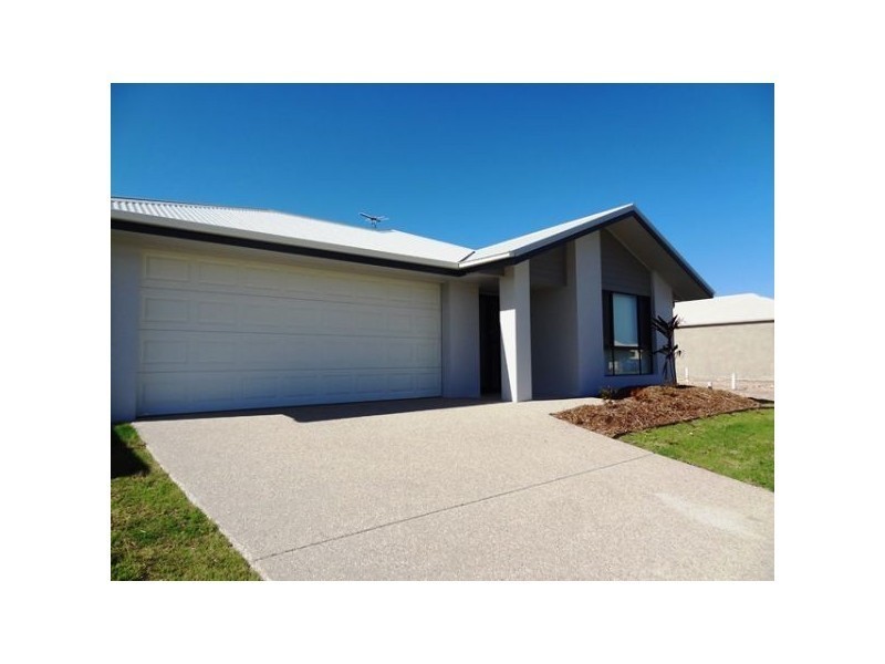 24 Esperance Avenue, Blacks Beach QLD 4740