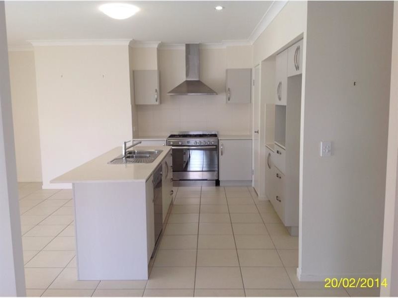 3 Wilshire Place, Pelican Waters QLD 4551