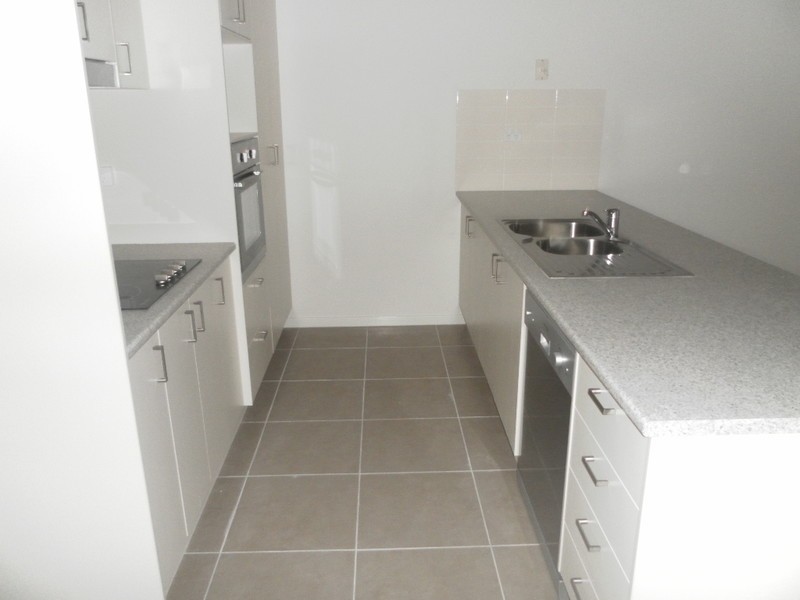 2/60 Koala Drive, Morayfield QLD 4506