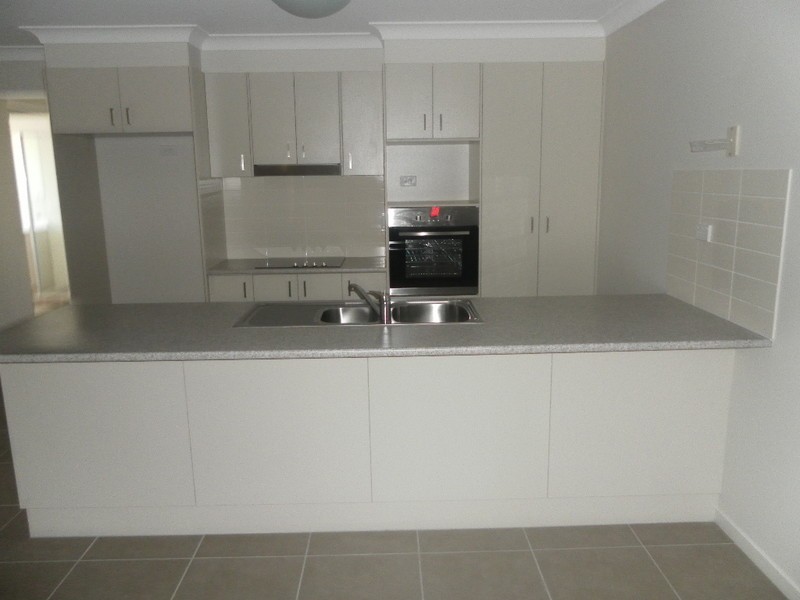 2/60 Koala Drive, Morayfield QLD 4506