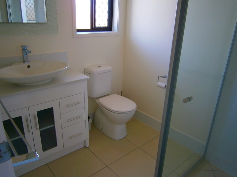 16 Ameen Circuit, Mudjimba QLD 4564