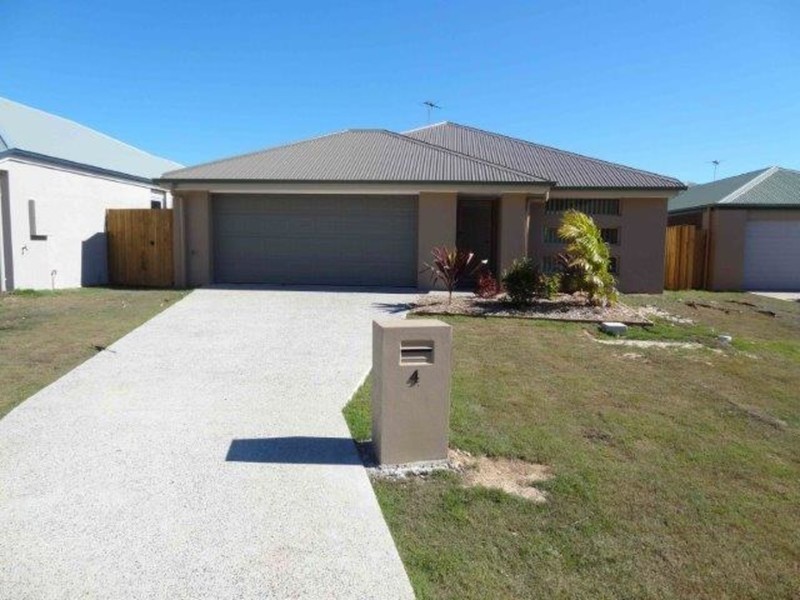 4 Warilla View, Blacks Beach QLD 4740