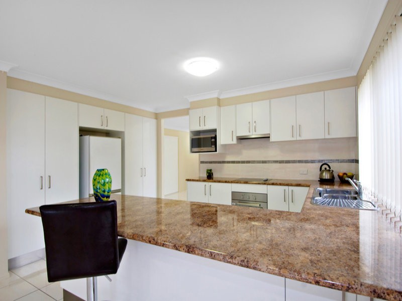 5 Silvereye Street, Sippy Downs QLD 4556