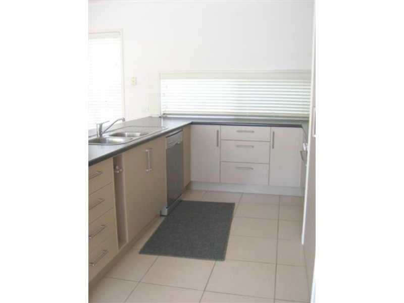 34 Latimer Crescent, Sippy Downs QLD 4556