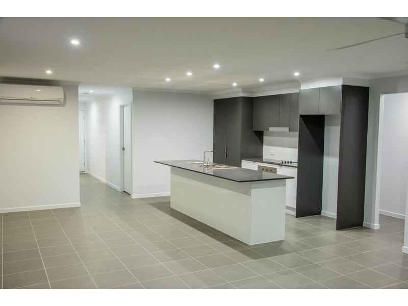 13 Clark Avenue, Glass House Mountains QLD 4518