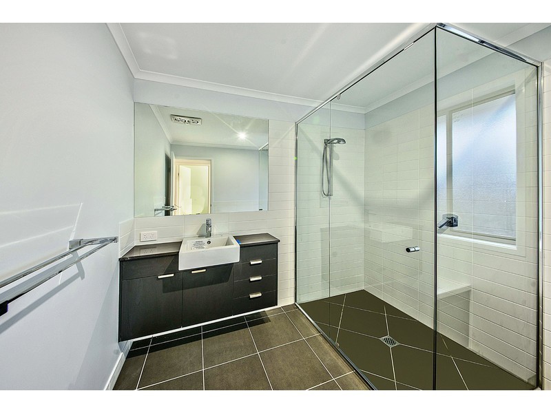 13 Clark Avenue, Glass House Mountains QLD 4518