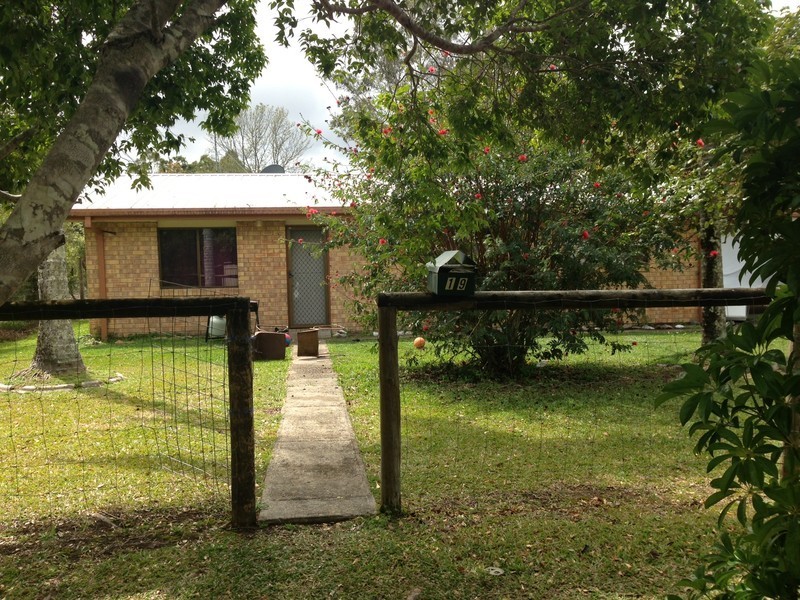 19 Dorson Drive, Mooloolah Valley QLD 4553