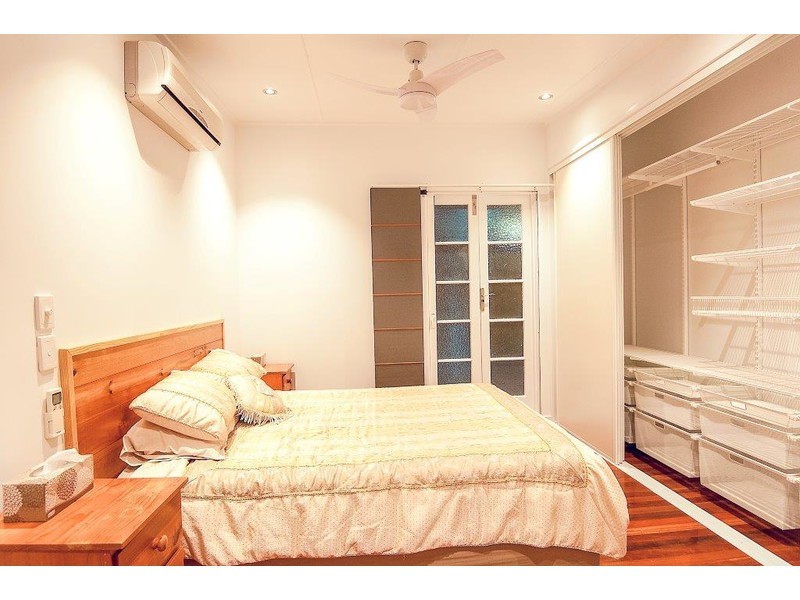 6 Hayes Avenue, Bucasia QLD 4750