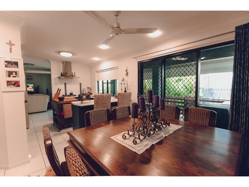 10 Townsend Street, Bucasia QLD 4750