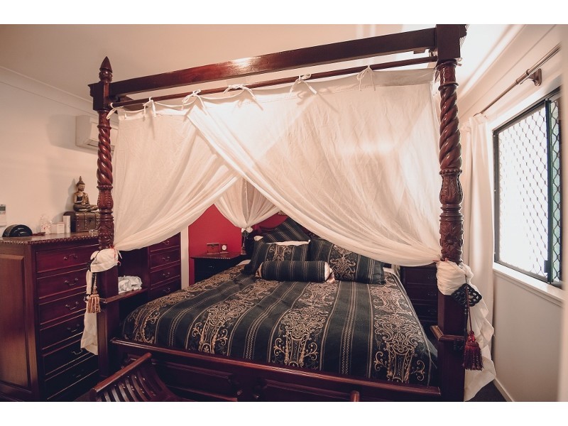 10 Townsend Street, Bucasia QLD 4750